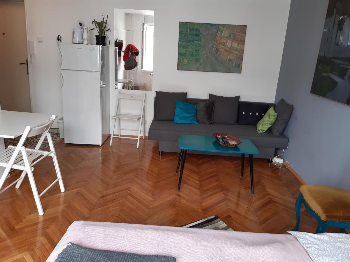 Atelier 22 Apartman *